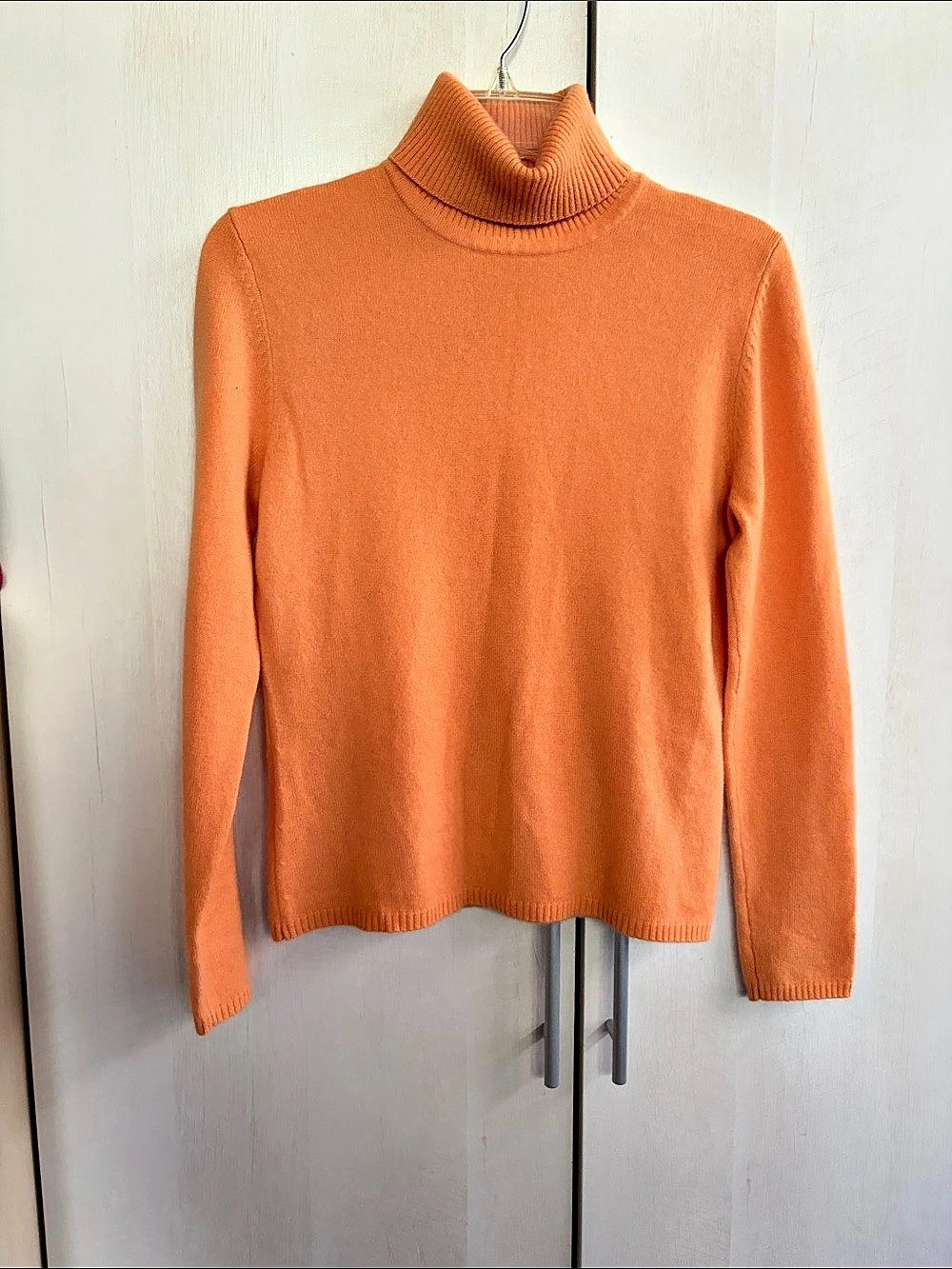 Ann Taylor Cashmere Turtleneck Sweater Orange Size Medium